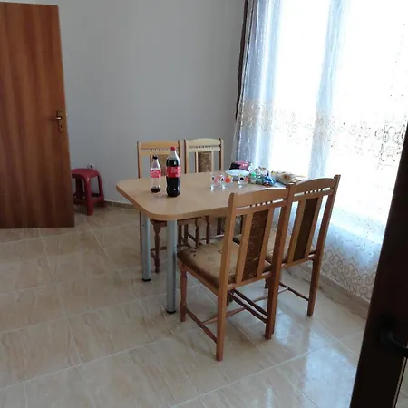 In Antonia شقة سفيتي فلاس